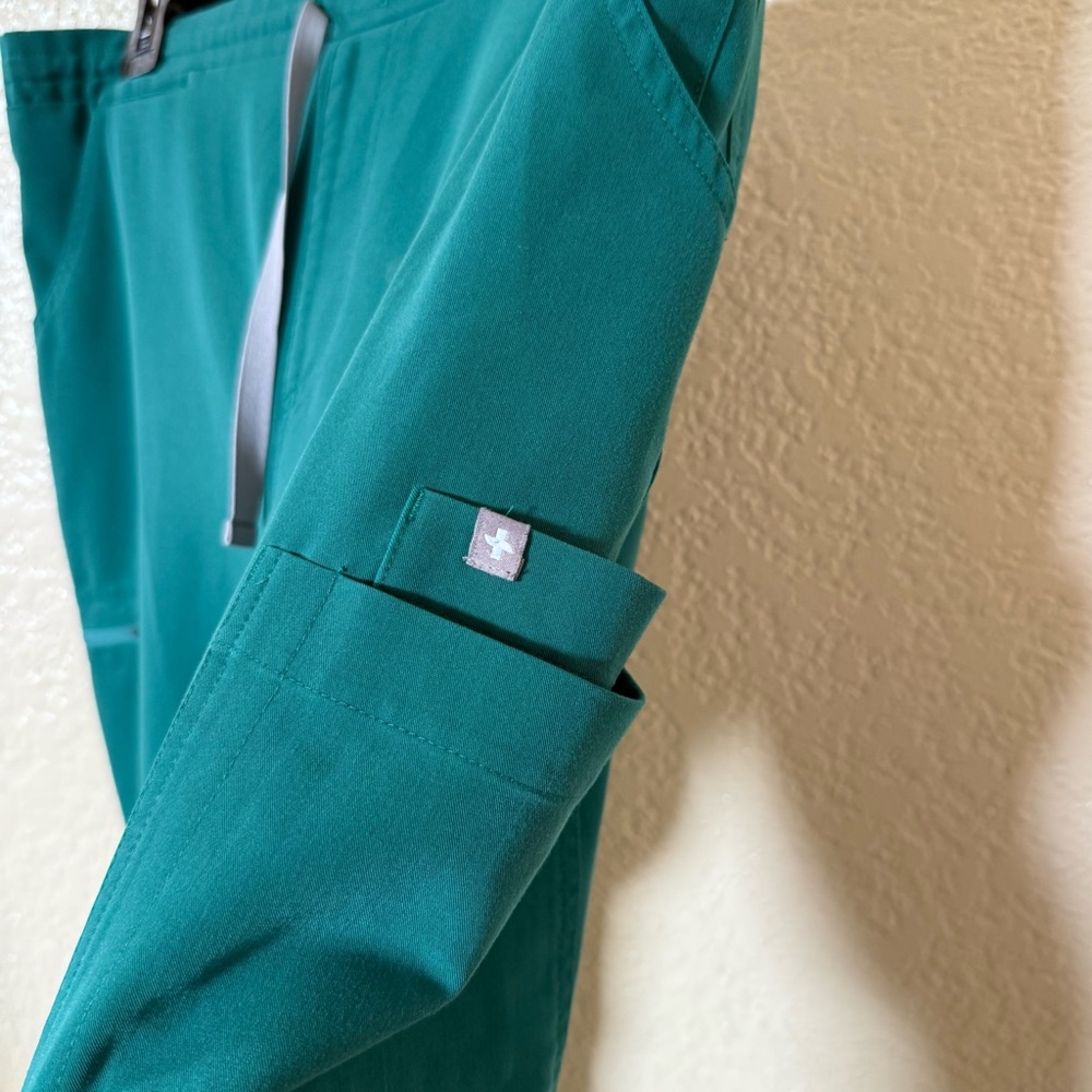 FIGS Yola Skinny Scrub Pants Green XL - Picture 7 of 7